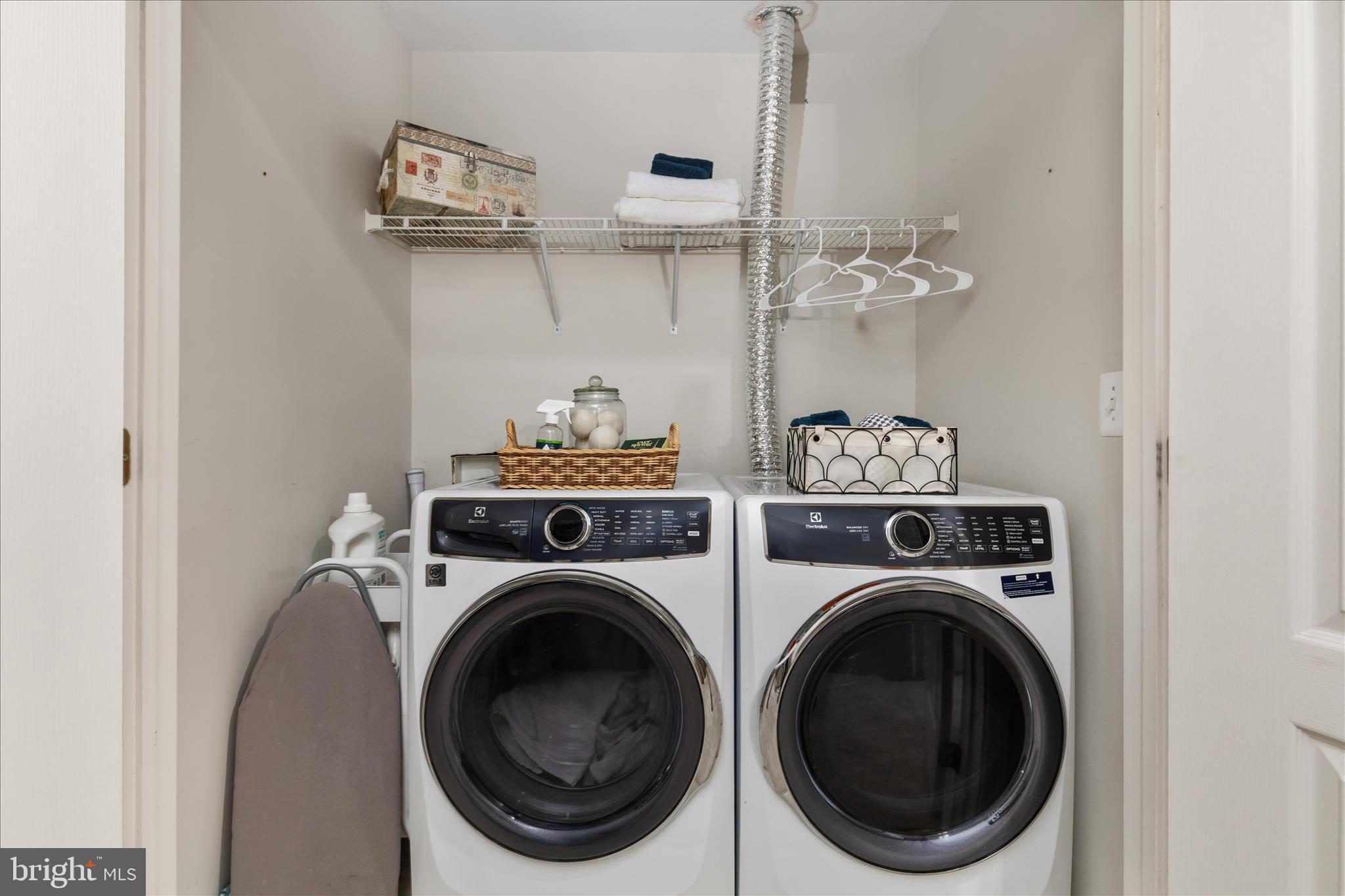 DOMINION VALLEY - Residential