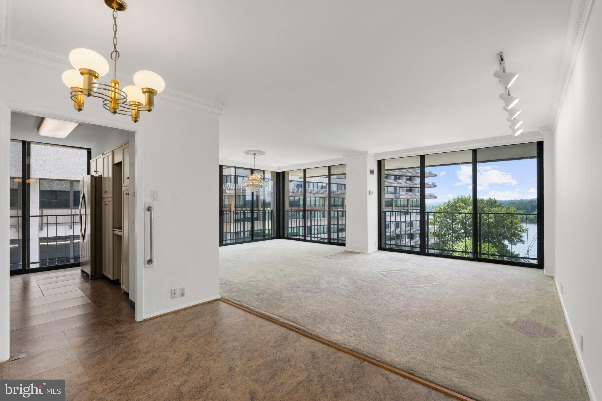 2700 VIRGINIA AVE NW 911