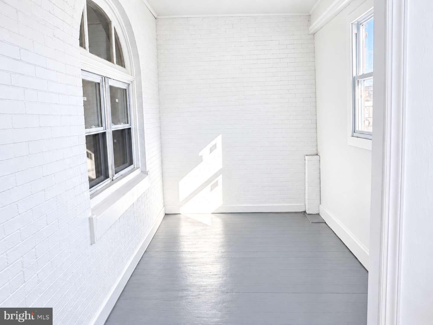 318 S 52ND STREET