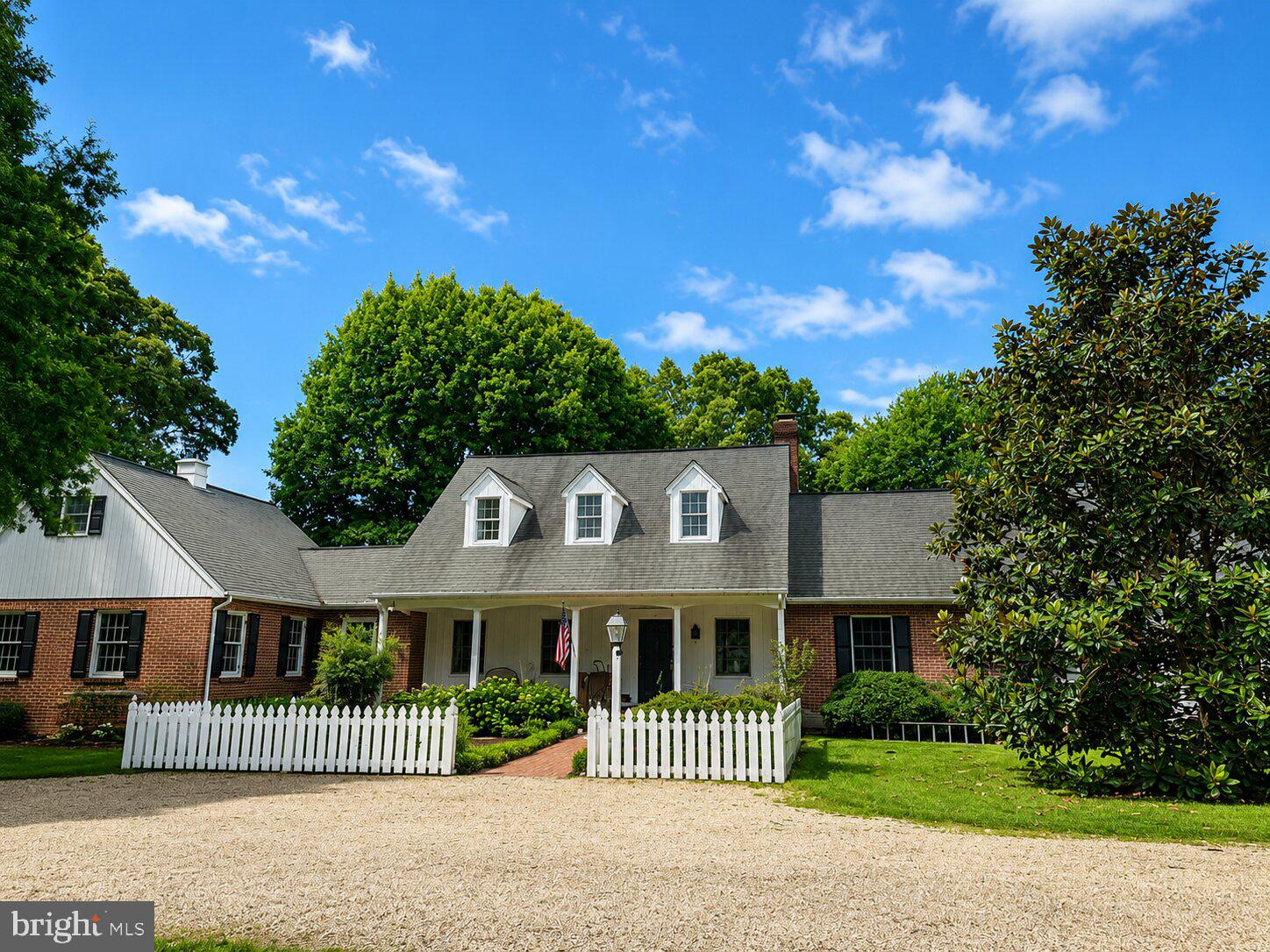 WAVERLY ISLAND ESTATES - Residential