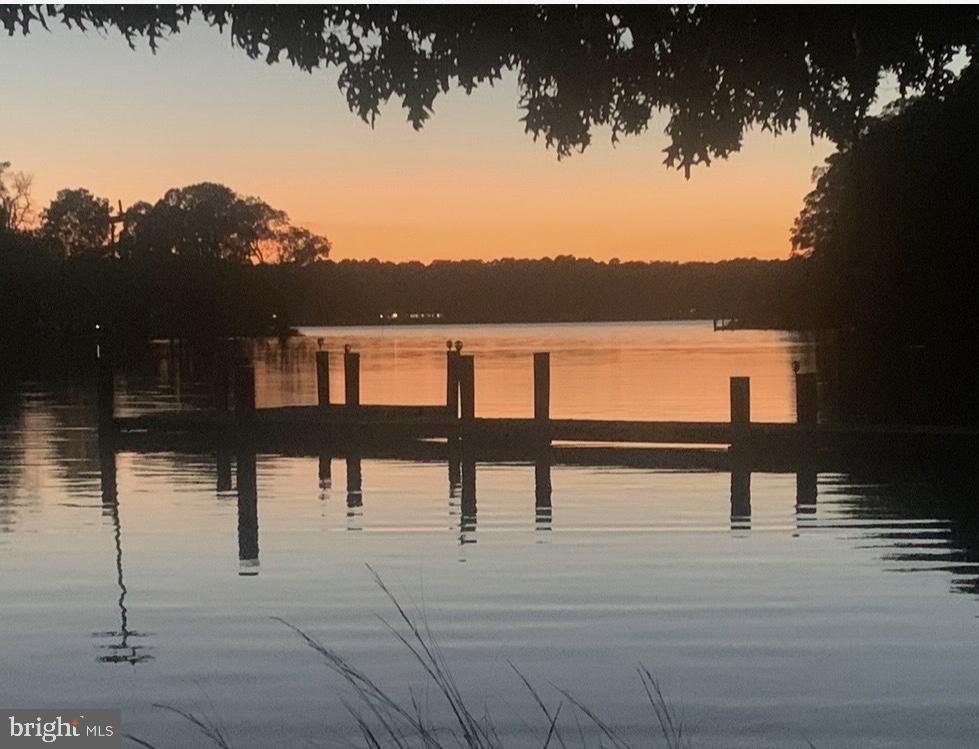 WAVERLY ISLAND ESTATES - Residential