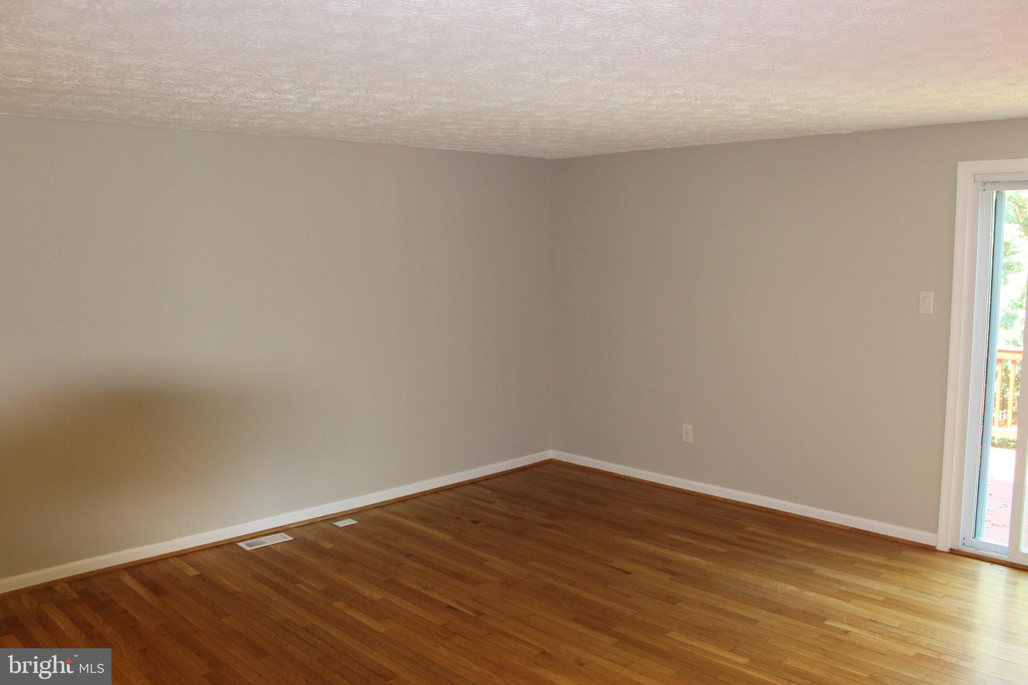 ULMSTEAD GARDENS - Residential Lease