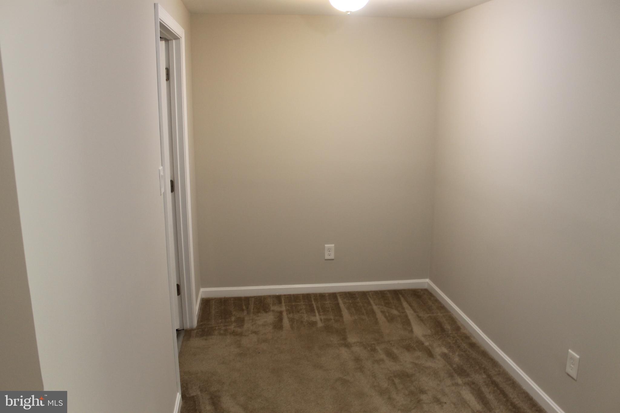 ULMSTEAD GARDENS - Residential Lease