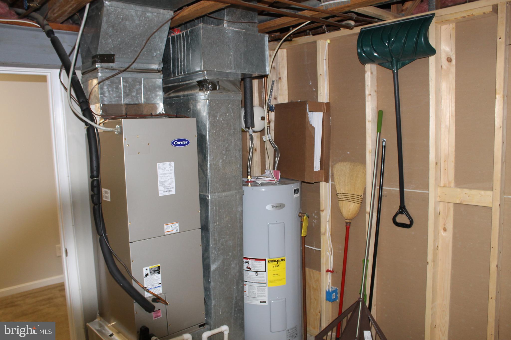 ULMSTEAD GARDENS - Residential Lease