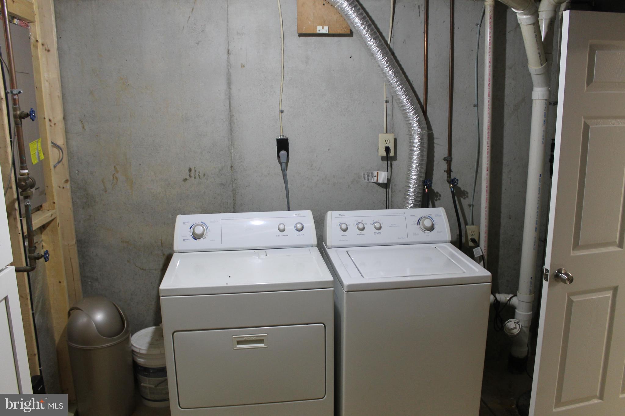 ULMSTEAD GARDENS - Residential Lease