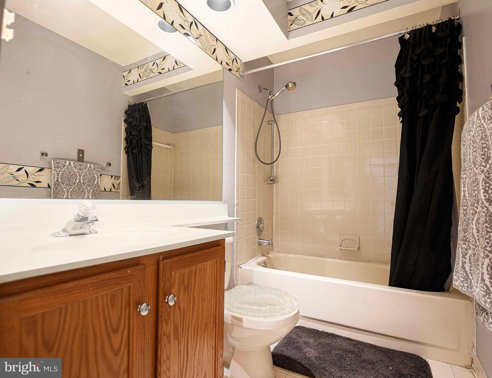 Randallstown, Maryland 21133, United States, 3 Bedrooms Bedrooms, ,3 BathroomsBathrooms,Residential,Pending,123484