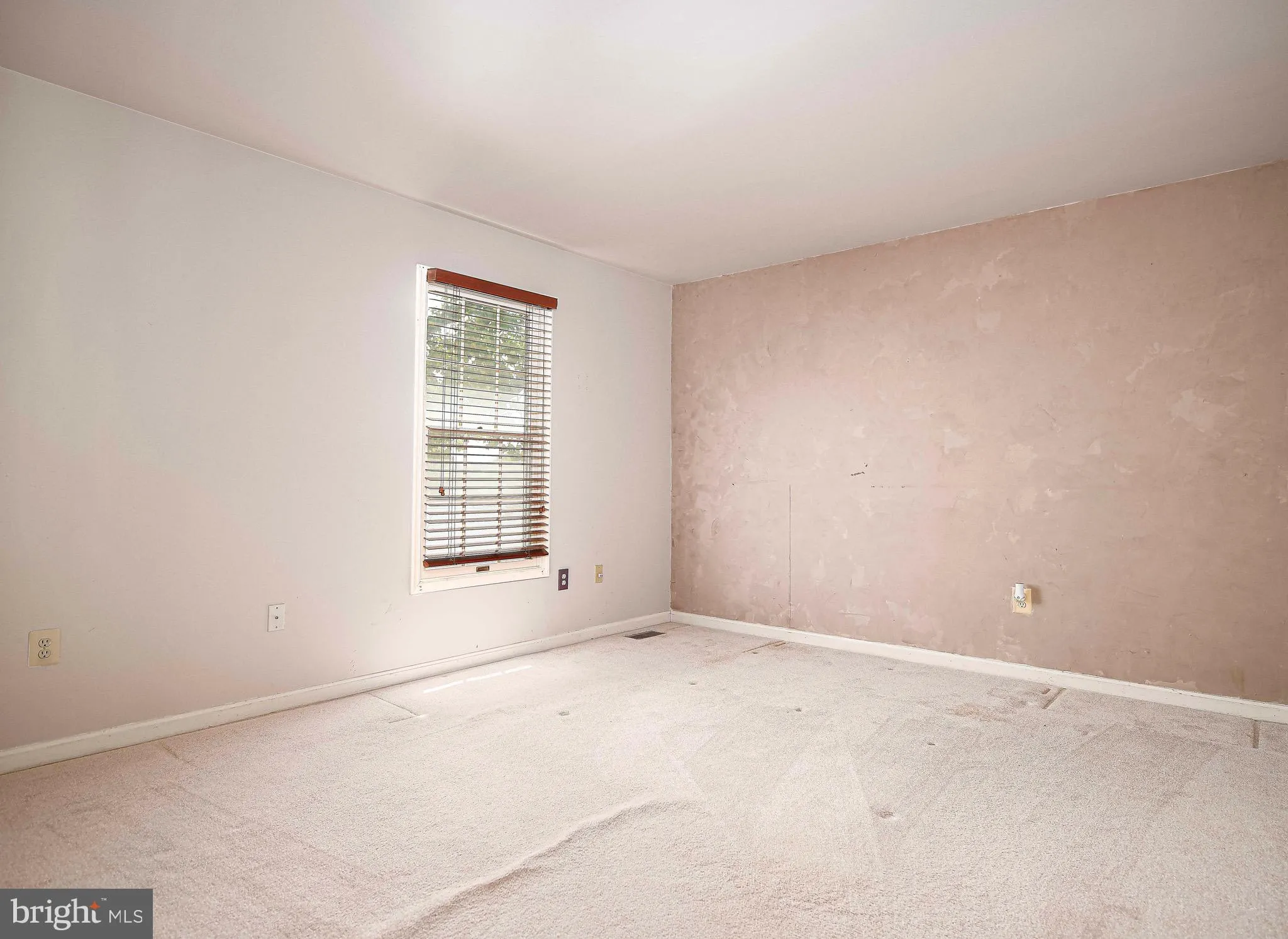 Randallstown, Maryland 21133, United States, 3 Bedrooms Bedrooms, ,3 BathroomsBathrooms,Residential,Pending,123484