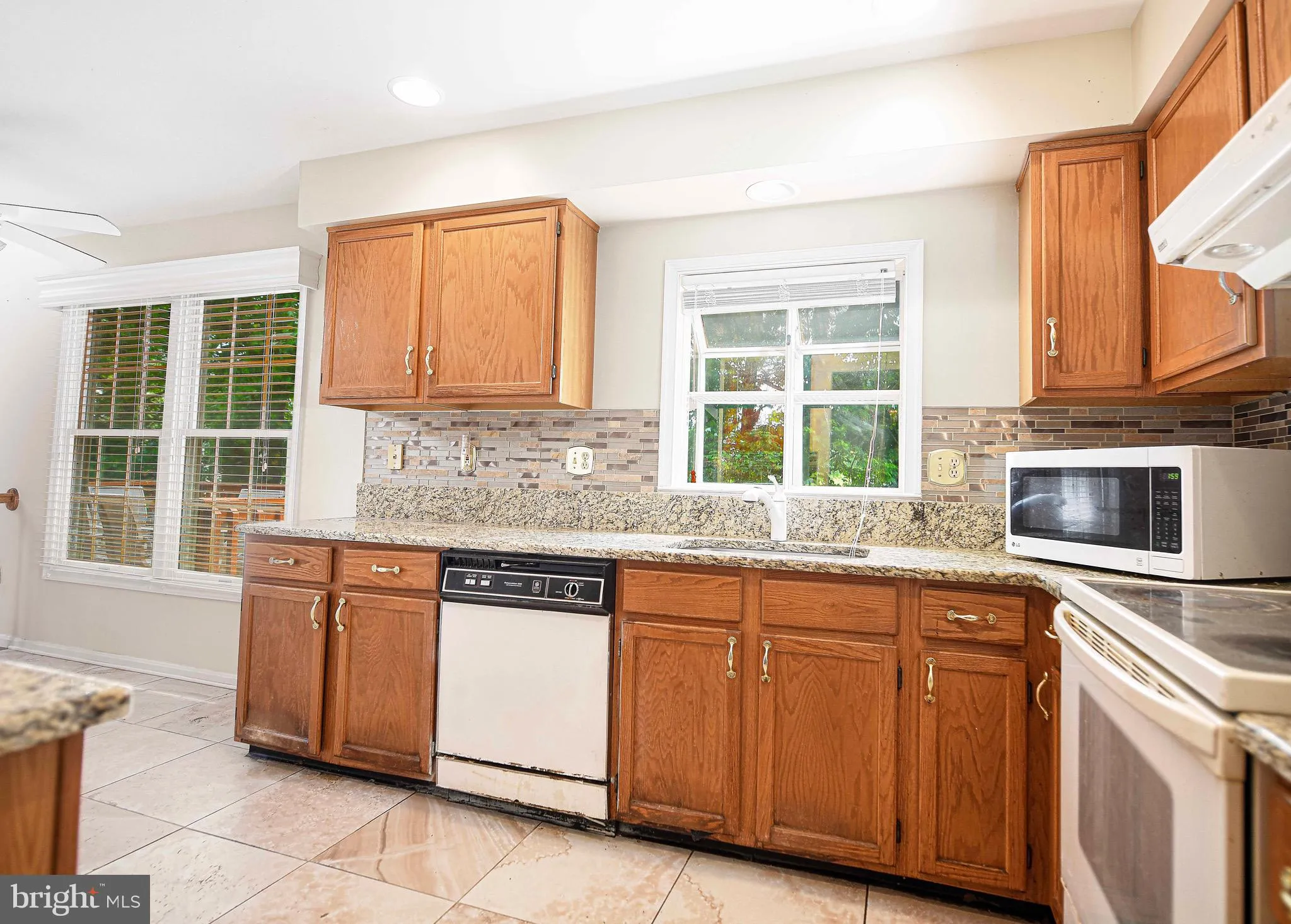 Randallstown, Maryland 21133, United States, 3 Bedrooms Bedrooms, ,3 BathroomsBathrooms,Residential,Pending,123484