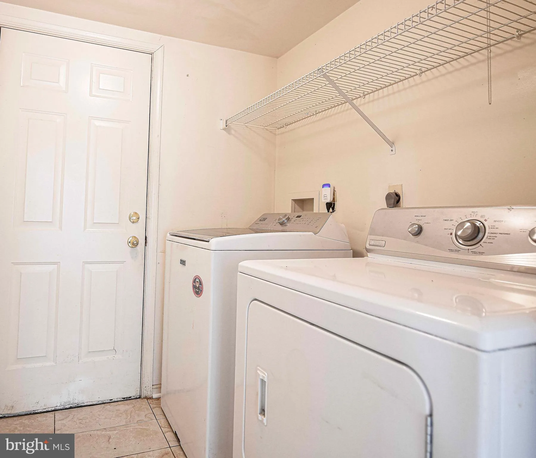 Randallstown, Maryland 21133, United States, 3 Bedrooms Bedrooms, ,3 BathroomsBathrooms,Residential,Pending,123484