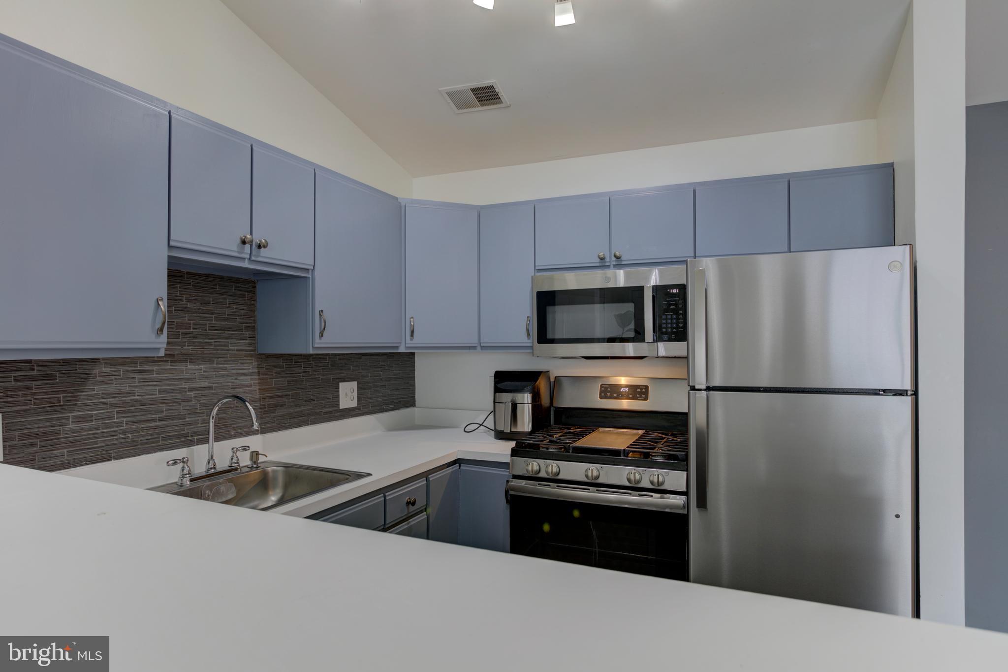 LEESBURG GATEWAY - Residential Lease