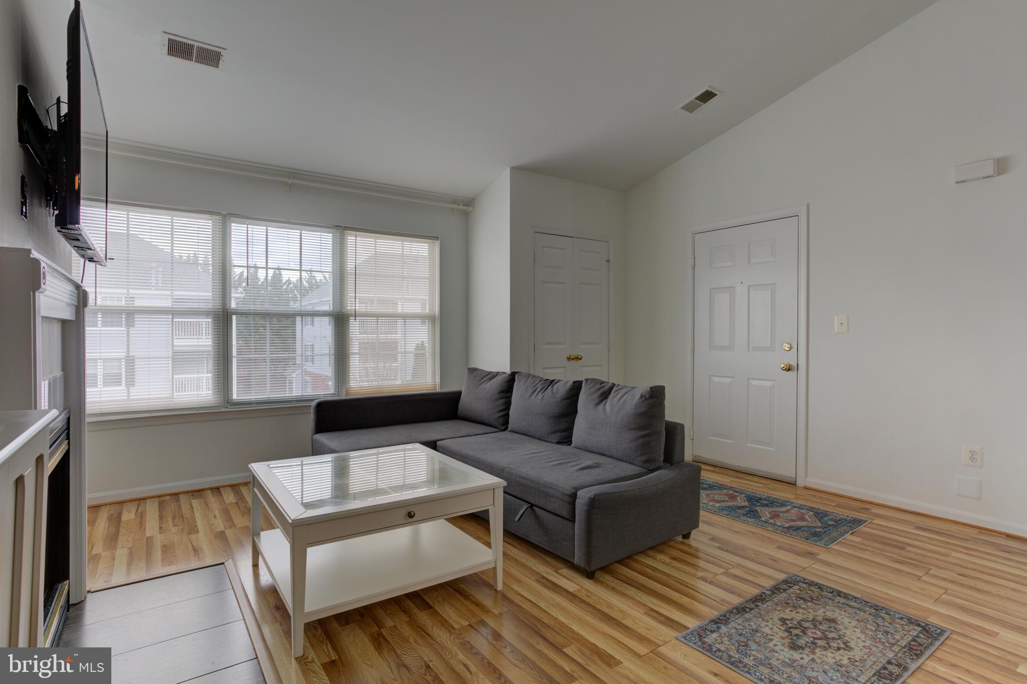 LEESBURG GATEWAY - Residential Lease