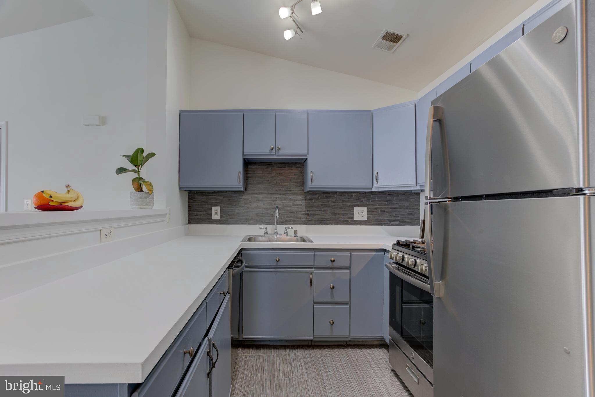 LEESBURG GATEWAY - Residential Lease