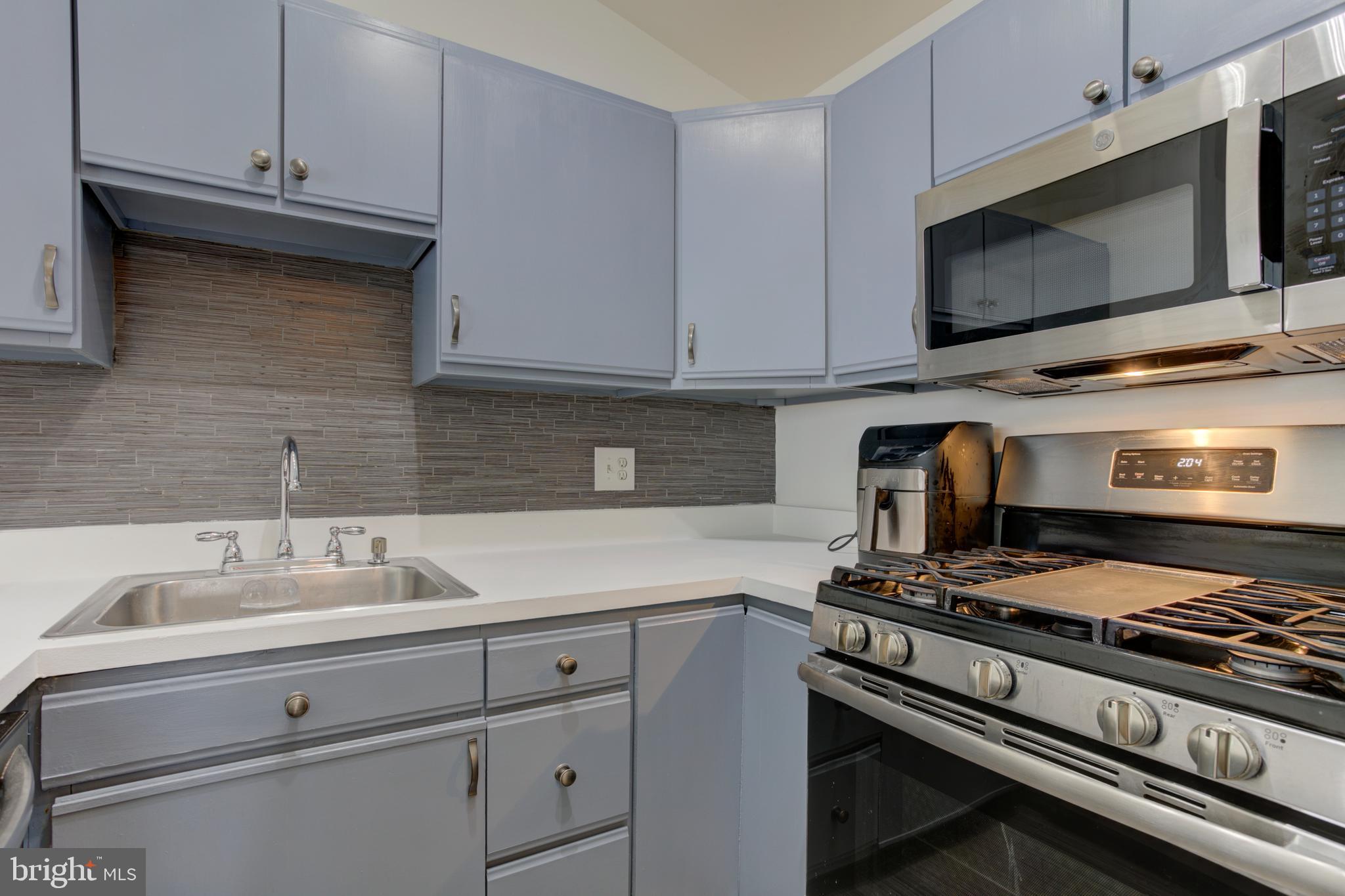 LEESBURG GATEWAY - Residential Lease