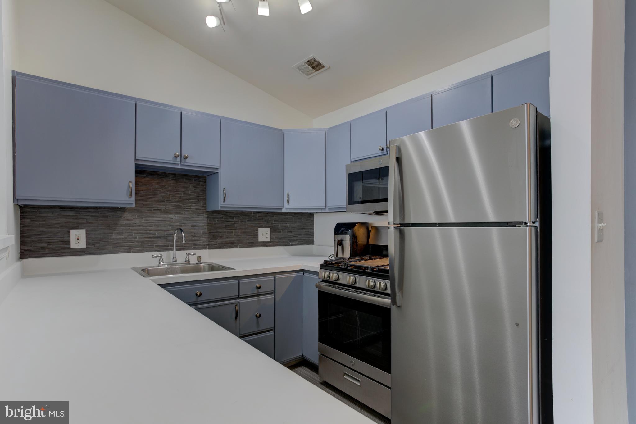 LEESBURG GATEWAY - Residential Lease