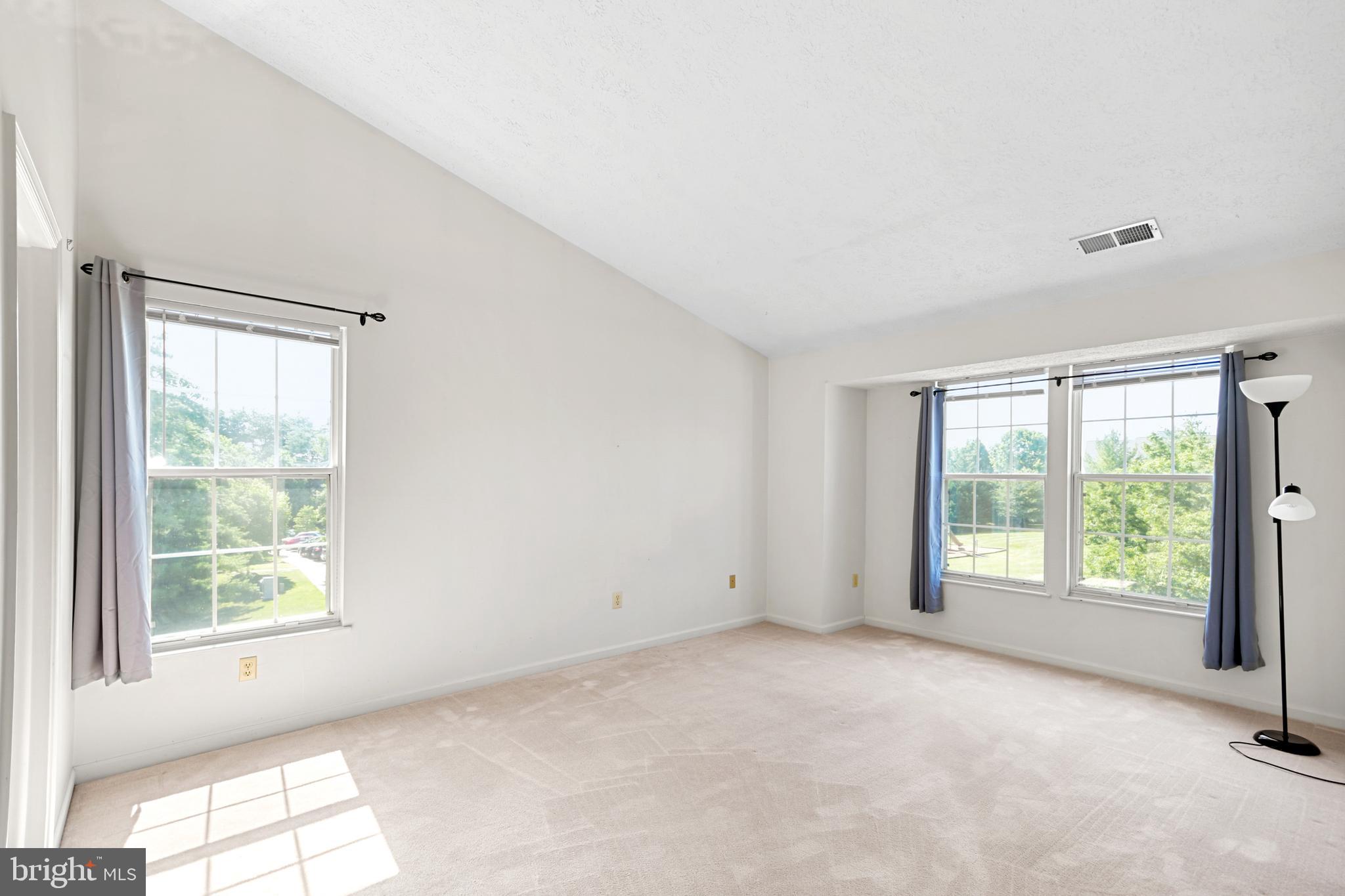 STUART MECHANIC - Residential Lease