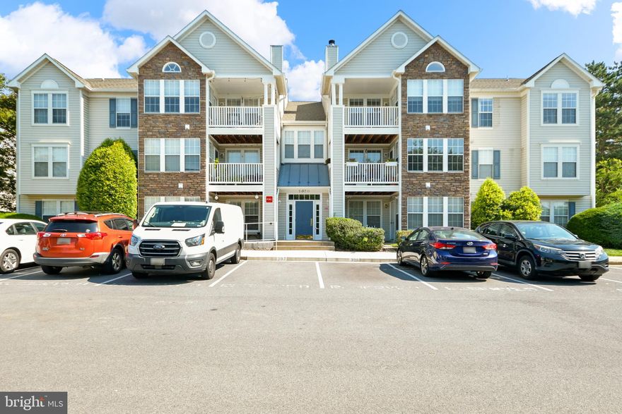 A Symphony of Space and Light: Experience Luxurious Living at 5670 Wade Court, Unit M in Frederick
Discover the ultimate comfort and style in this breathtaking 2 bedroom, 2 bathroom condominium nestled in the heart of the desirable Ballenger Creek neighborhood. This stunning residence, situated near the picturesque Ballenger Creek Park, promises a life of unparalleled convenience and serenity.
Boasting cathedral ceilings that lend a grand sense of scale and grandeur, the interior design of this pet-friendly haven invites you to reimagine the way you live. The condo, located at 5670 Wade Court, Unit M, delivers a bright and airy ambiance. Enjoy the gentle caress of abundant natural light as it streams through the expansive windows, creating a radiant living space that both welcomes and inspires.
Step into the generously-sized living area where the cathedral ceilings amplify the space, offering an ideal setting for both relaxation and entertainment. The elegant open concept kitchen features clean countertops and appliances, and ample cabinet space to accommodate all of your culinary needs.
This luxurious condo extends to two well-appointed bedrooms, each providing a peaceful sanctuary after a long day. The two full bathrooms incorporate modern finishes and fixtures to ensure a relaxing and refined daily routine.
One of the key features of this condo is its prime location. Enjoy proximity to Ballenger Creek Park, where nature abounds and where outdoor activities like hiking, picnicking, and scenic walks await. It's the perfect place to unwind, exercise, or have a pleasant day out with your pet (there is a $300 per pet additional deposit).
At 5670 Wade Court, Unit M, pet lovers will feel especially at home. The owner welcomes your furry friends, allowing them to bask in the luxury of this extraordinary condo and the beauty of its surroundings. Imagine spending tranquil mornings with your pets, bathed in the brilliant natural light that fills every corner of this home.
A place where luxury living meets the tranquility of nature, this bright, pet-friendly condo near Ballenger Creek Park is an opportunity not to be missed. A new lifestyle awaits you at 5670 Wade Court, Unit M, a condo where every detail is dedicated to comfort, beauty, and the enjoyment of both you and your pet.
Discover a different kind of living experience. Discover home.
Don't wait. Contact us today to schedule a viewing and see for yourself the splendor of this extraordinary 2-bedroom, 2-bath condominium. Find your slice of paradise in Frederick at 5670 Wade Court, Unit M.
***Open House Sunday 10am to noon - use RentSpree link to apply***