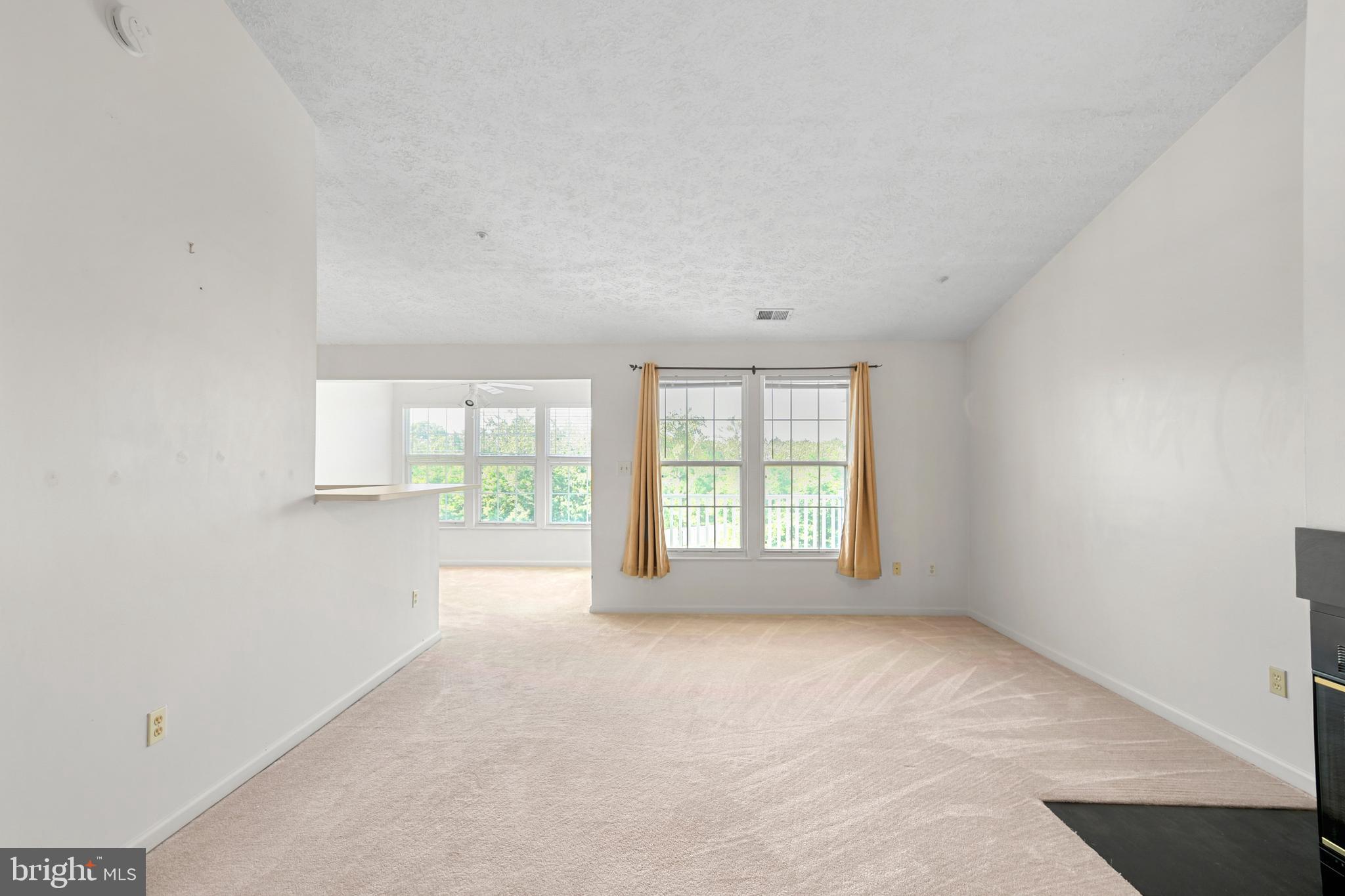 STUART MECHANIC - Residential Lease