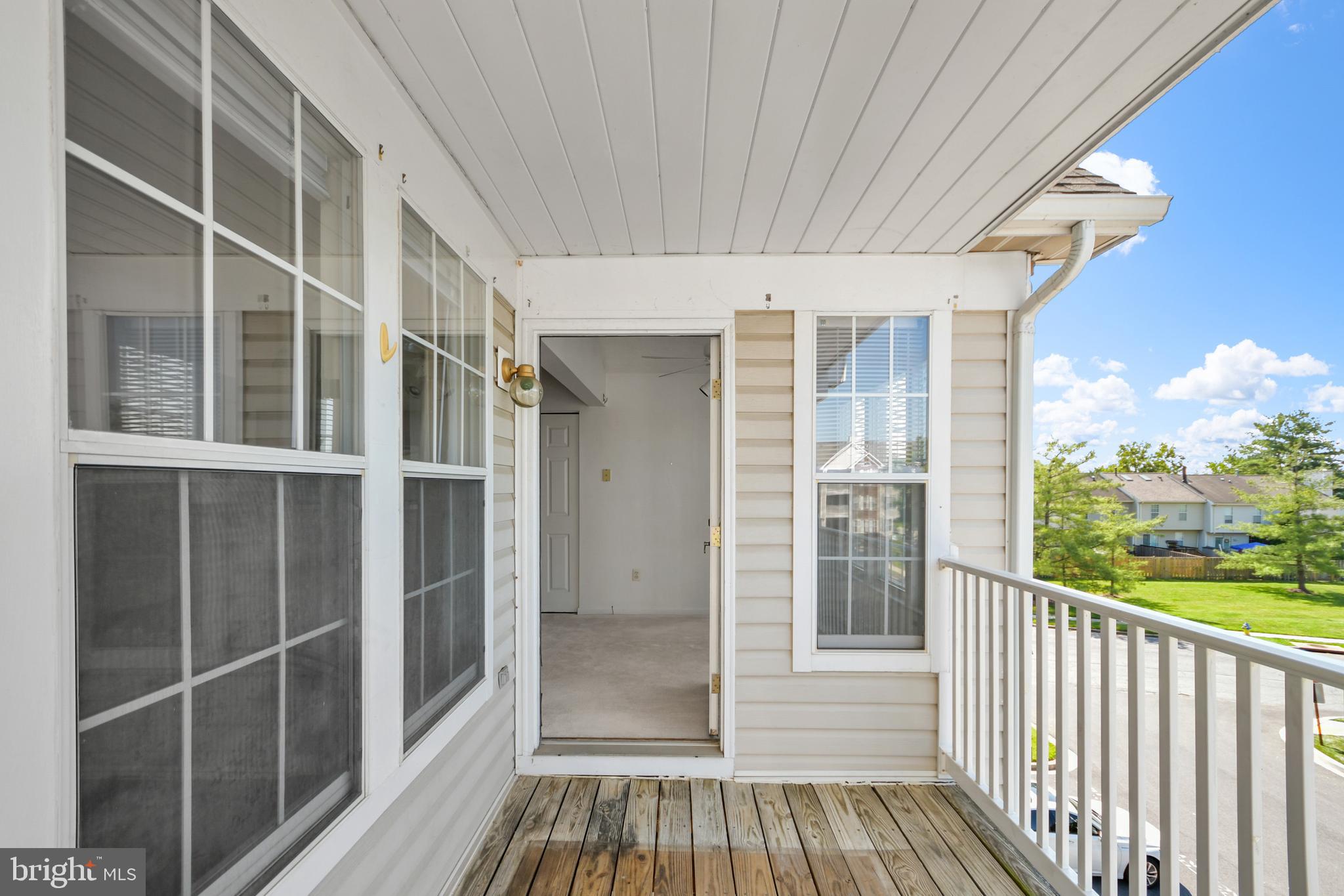 STUART MECHANIC - Residential Lease