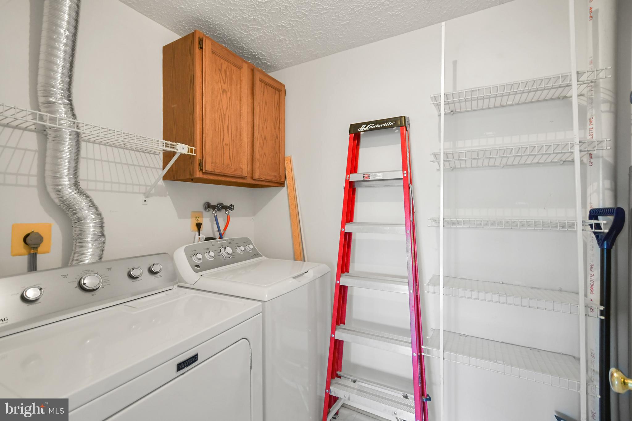 STUART MECHANIC - Residential Lease