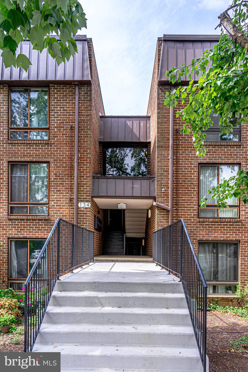 FORT ELLSWORTH - Residential