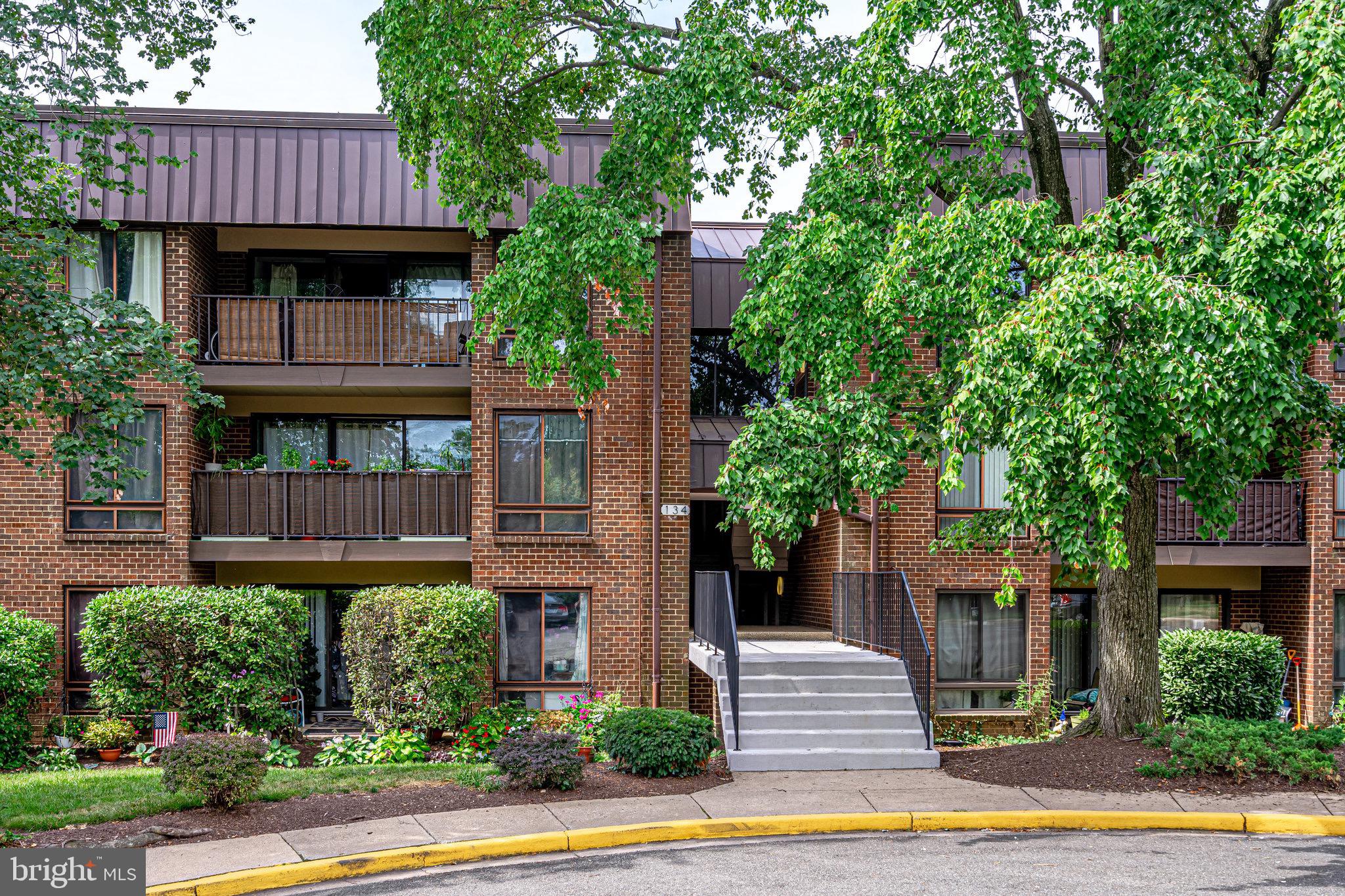 FORT ELLSWORTH - Residential