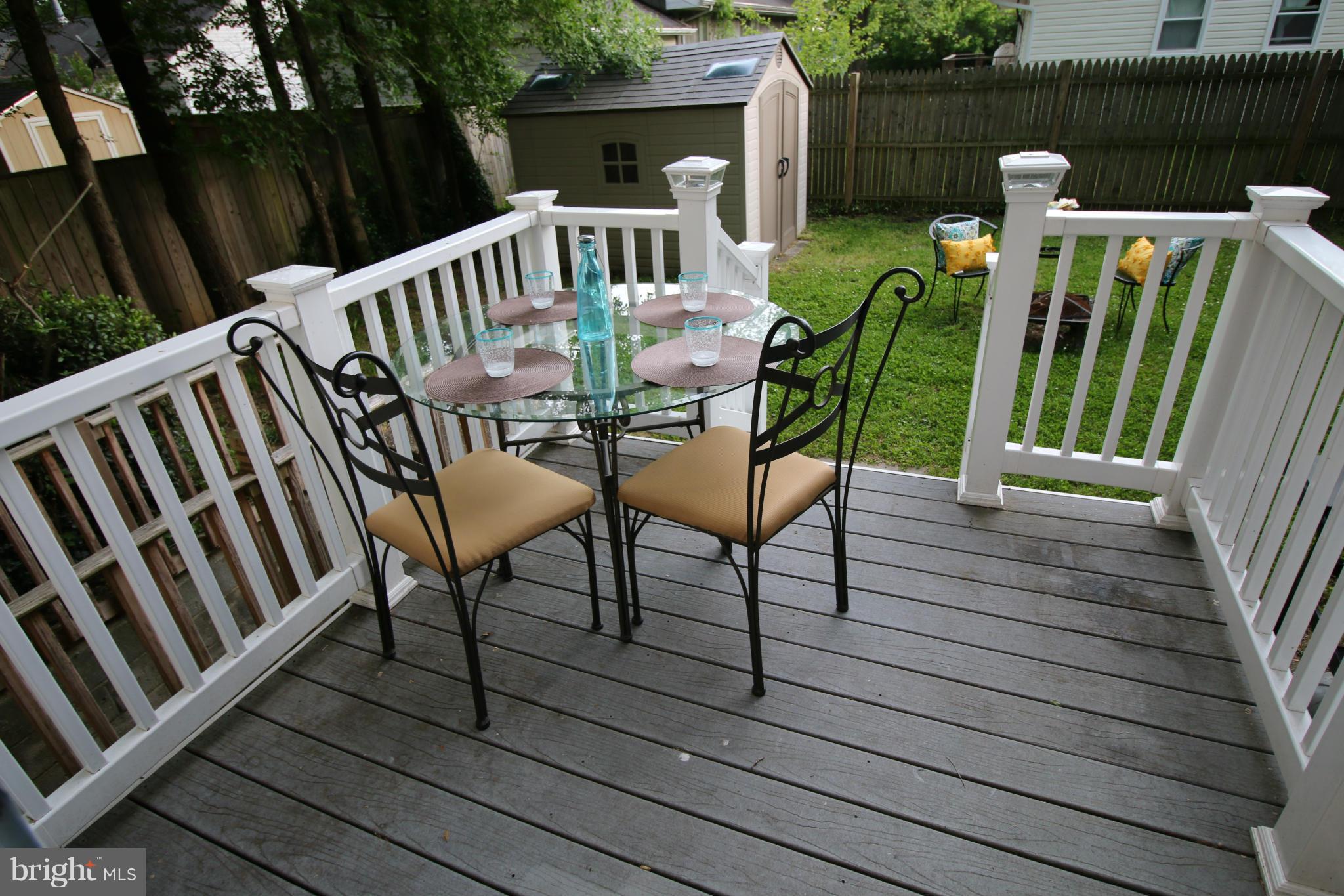 WOODLAND BEACH - Residential