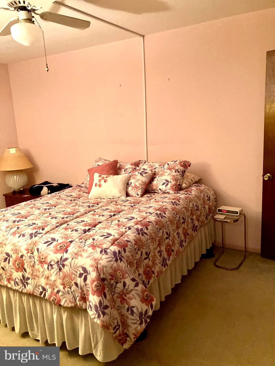 ENGLISH VILLAGE - Residential