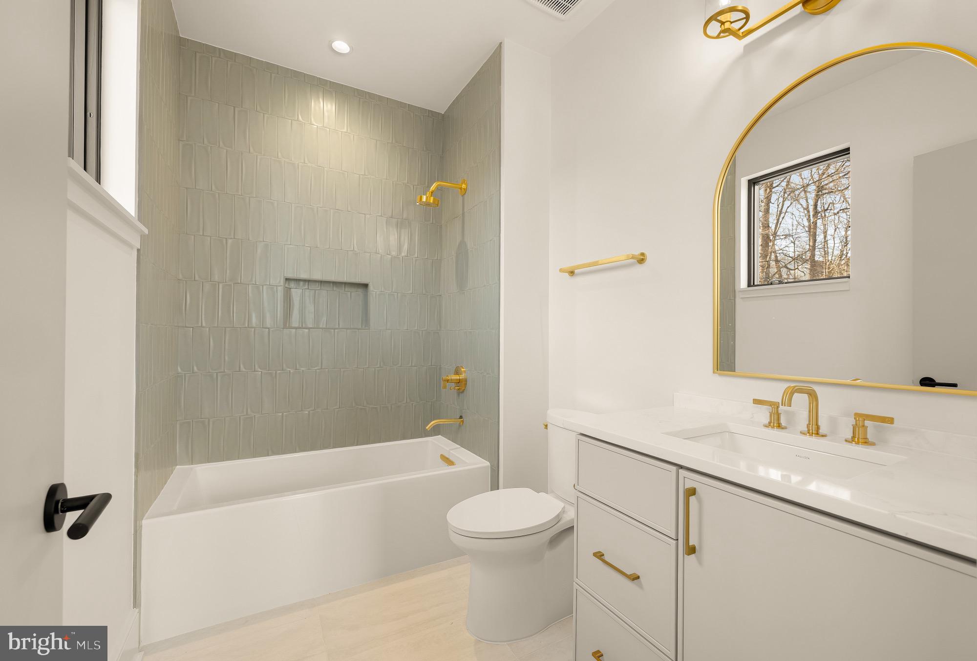 KENWOOD PARK - Residential