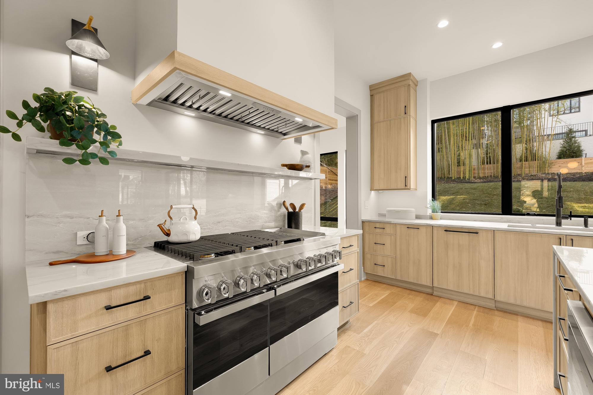 KENWOOD PARK - Residential