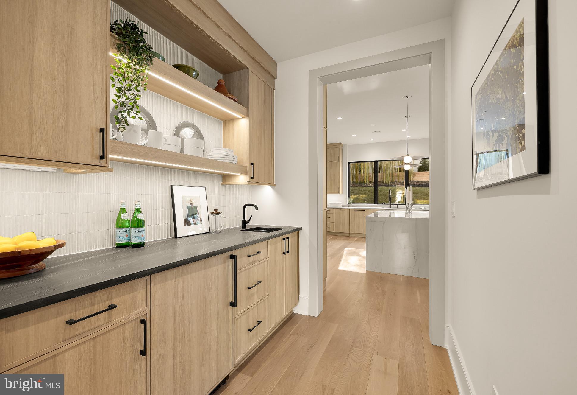 KENWOOD PARK - Residential