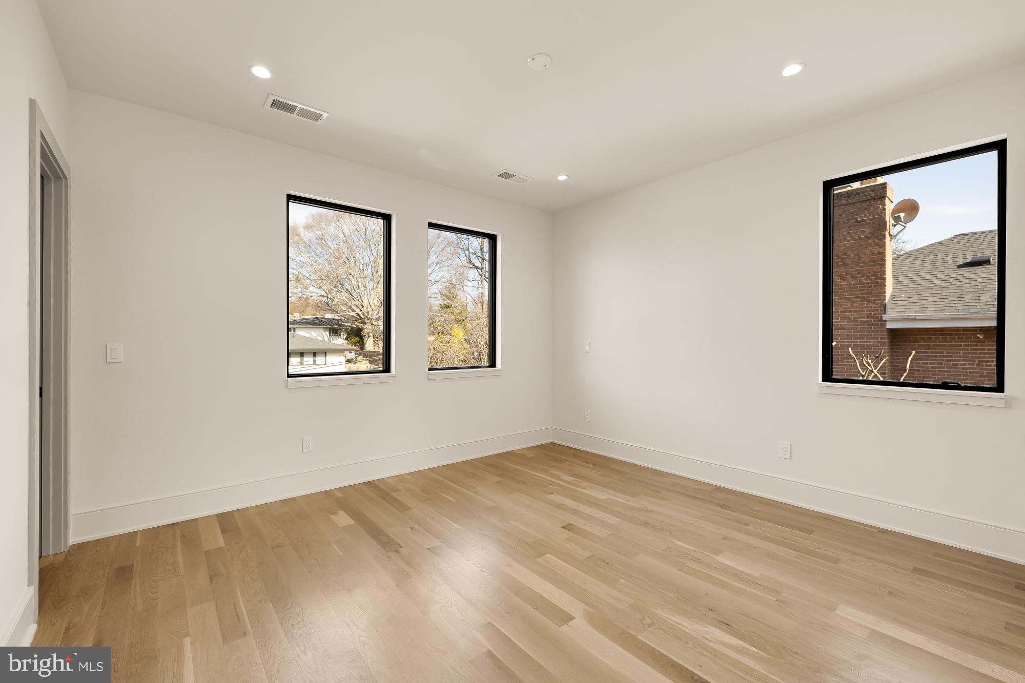 KENWOOD PARK - Residential