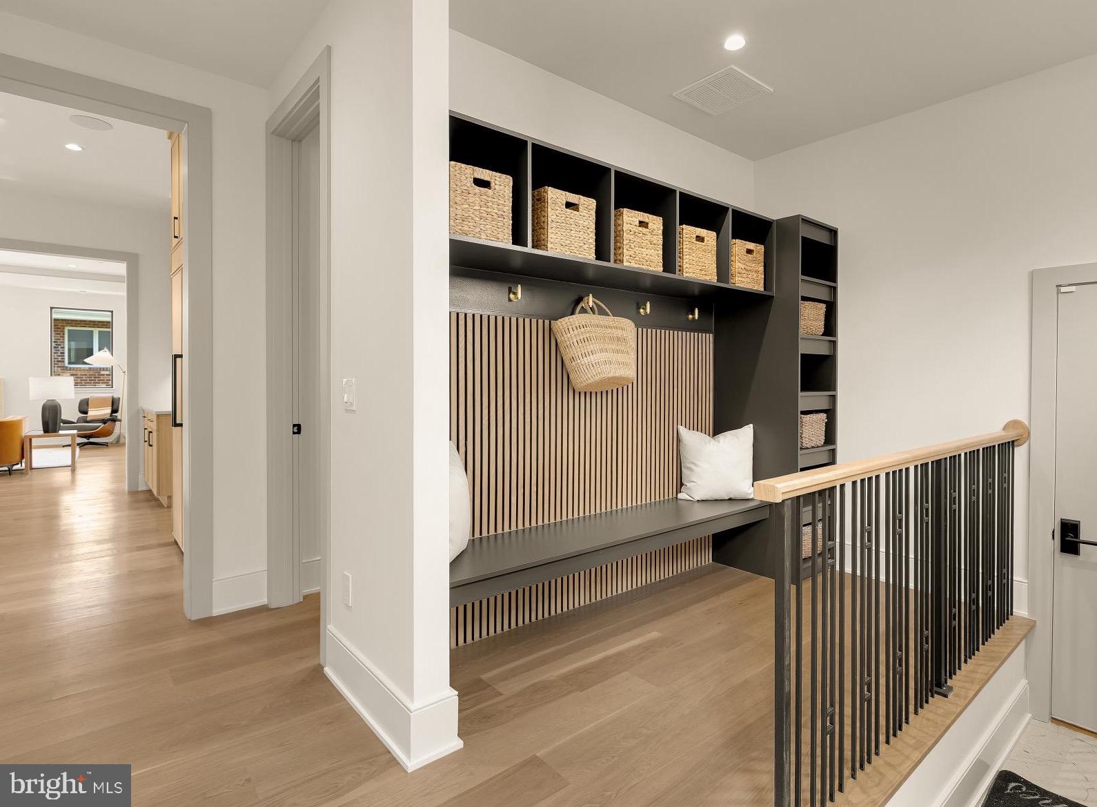 KENWOOD PARK - Residential