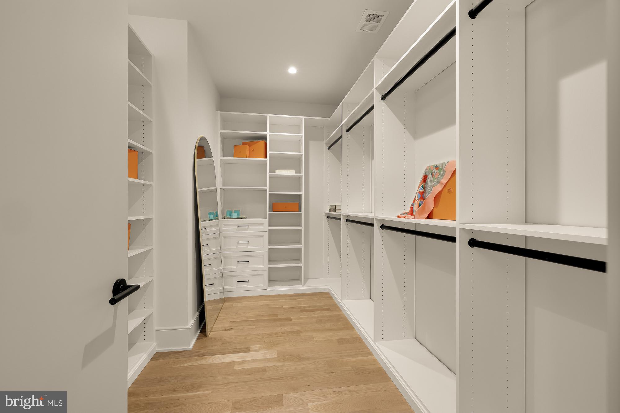 KENWOOD PARK - Residential