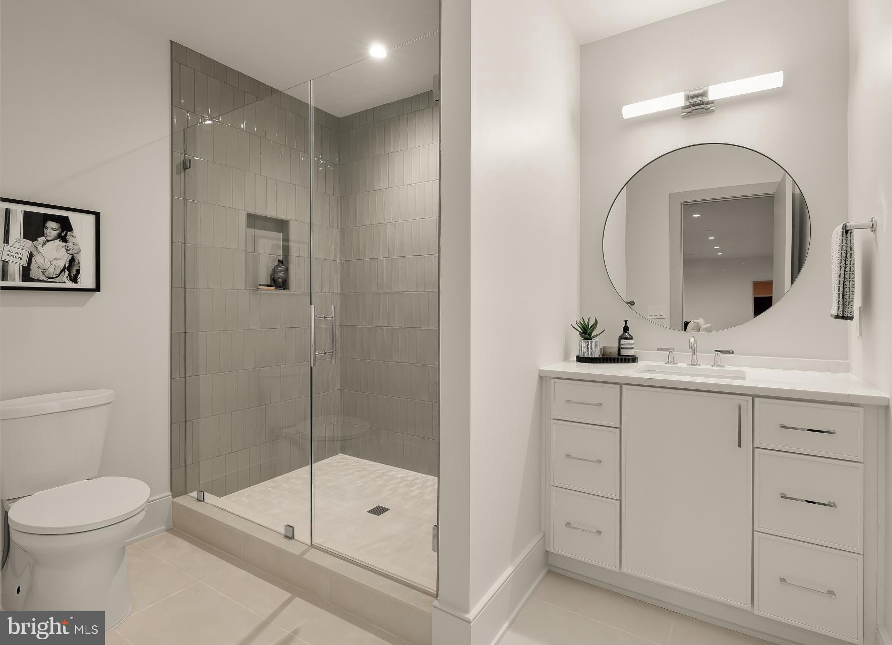 KENWOOD PARK - Residential