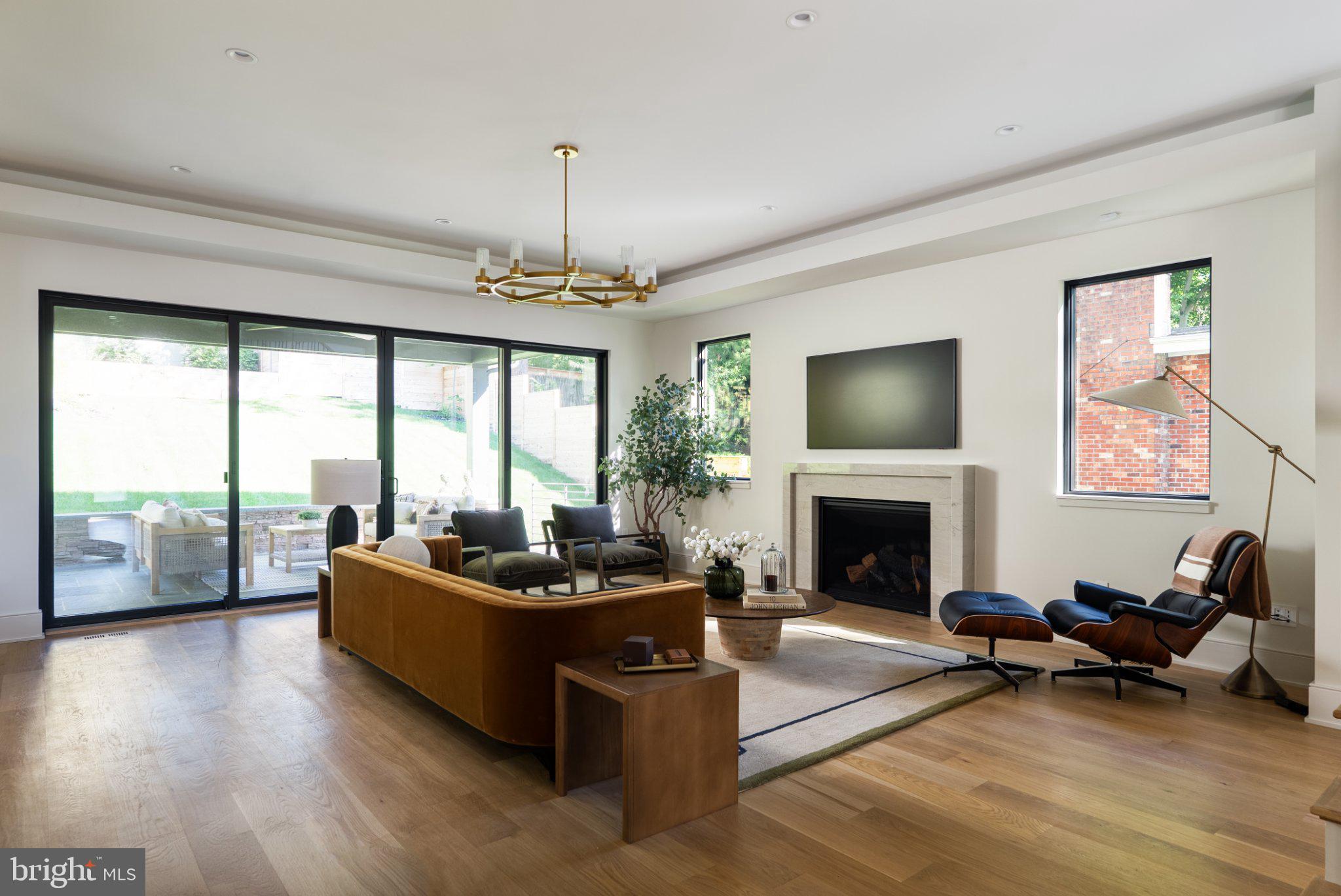 5828 TANGLEWOOD DRIVE