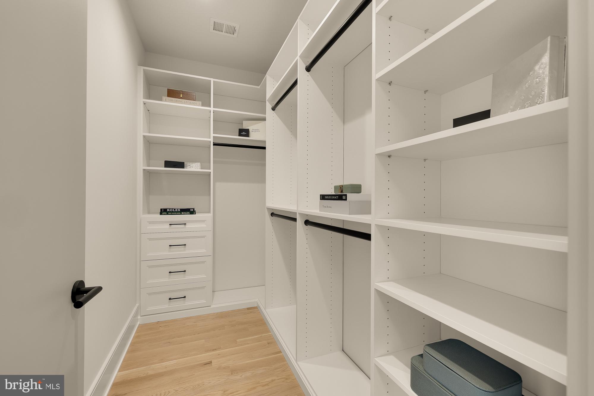 KENWOOD PARK - Residential