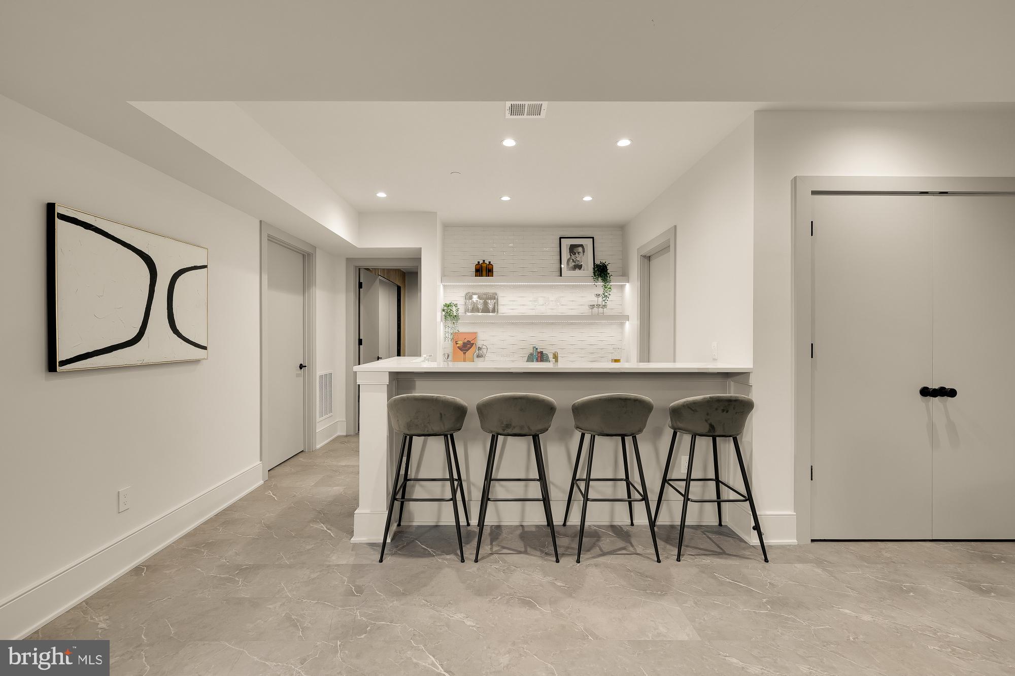 KENWOOD PARK - Residential