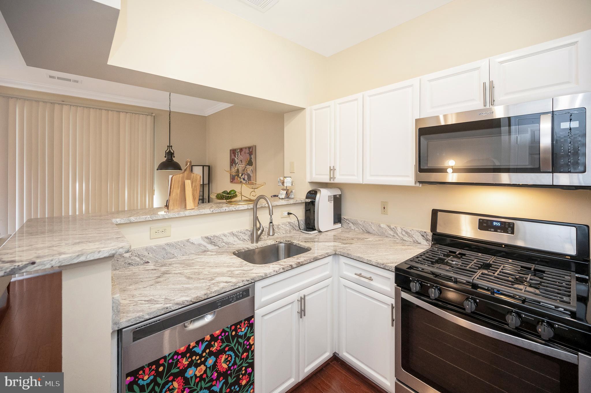 WORLDGATE CONDO - Residential