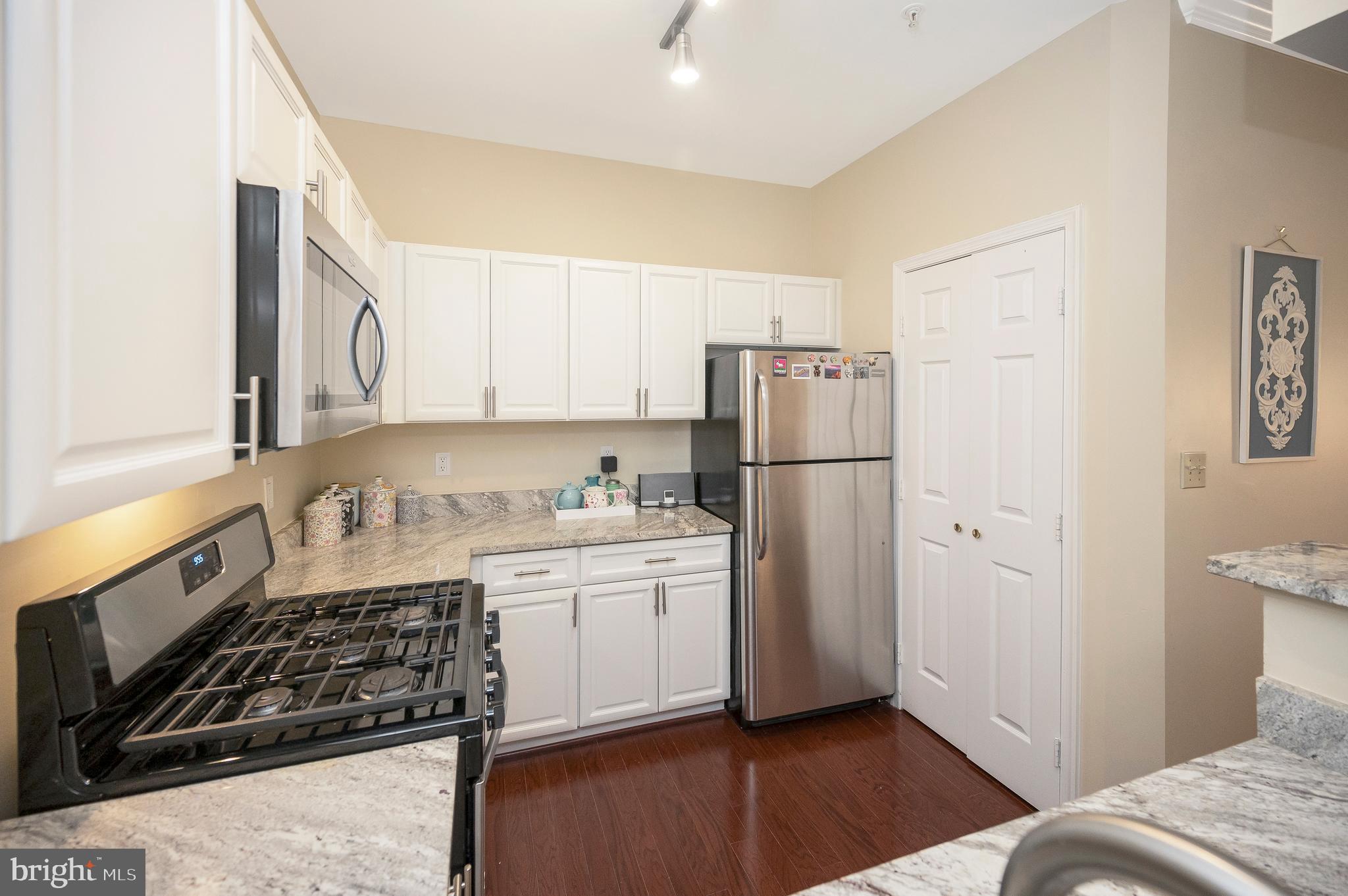 WORLDGATE CONDO - Residential