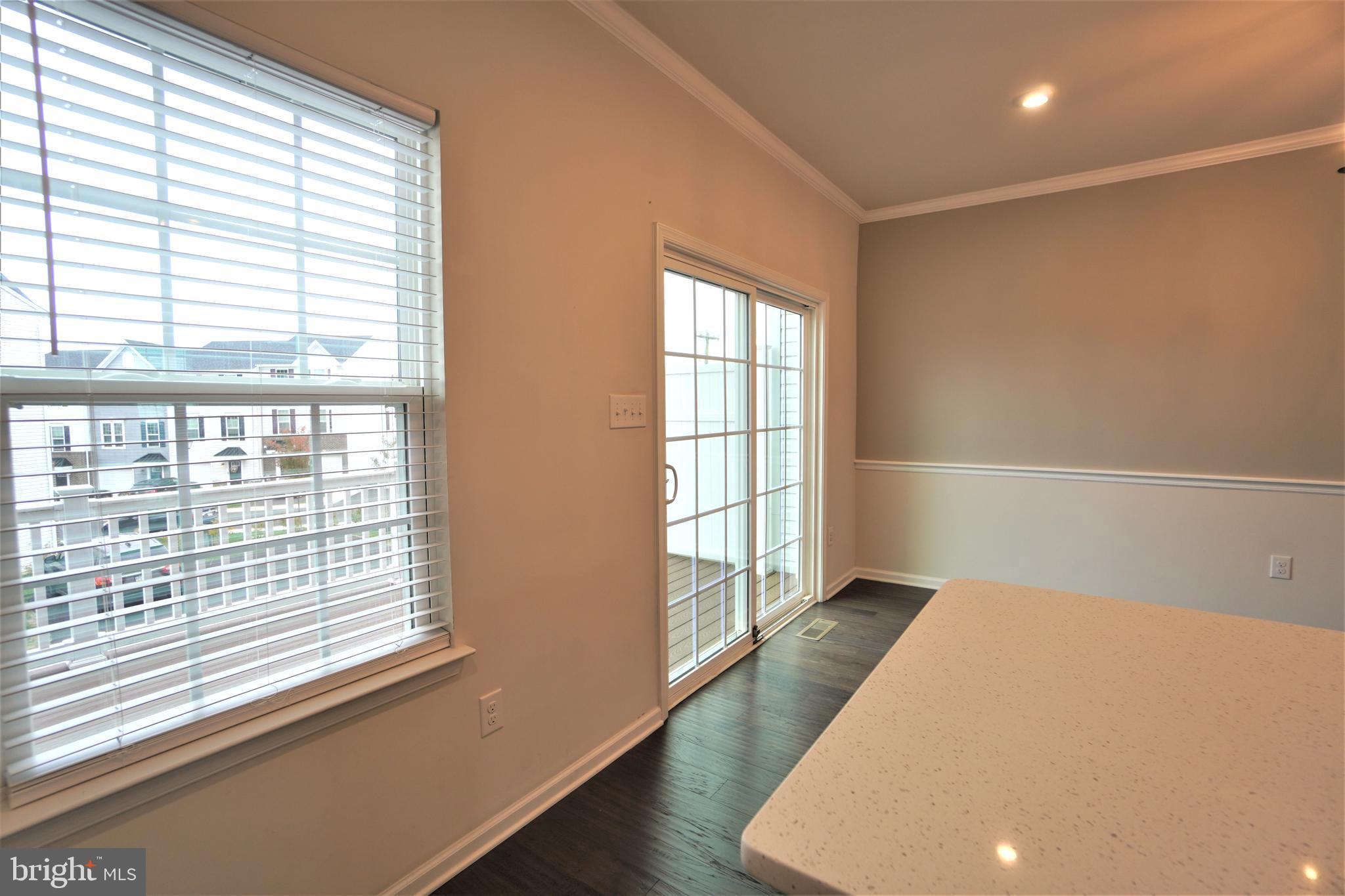 ANDALE GREEN - Residential Lease