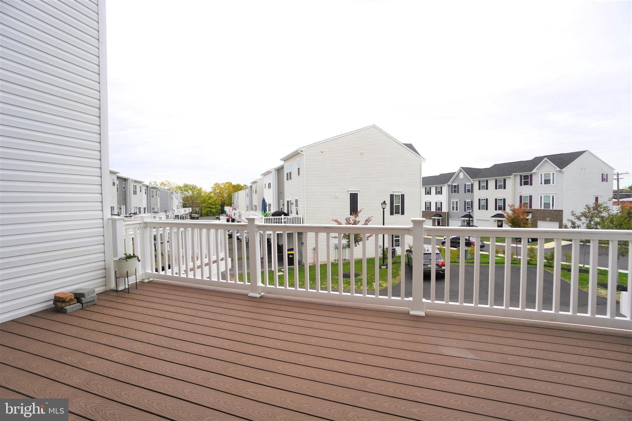 ANDALE GREEN - Residential Lease