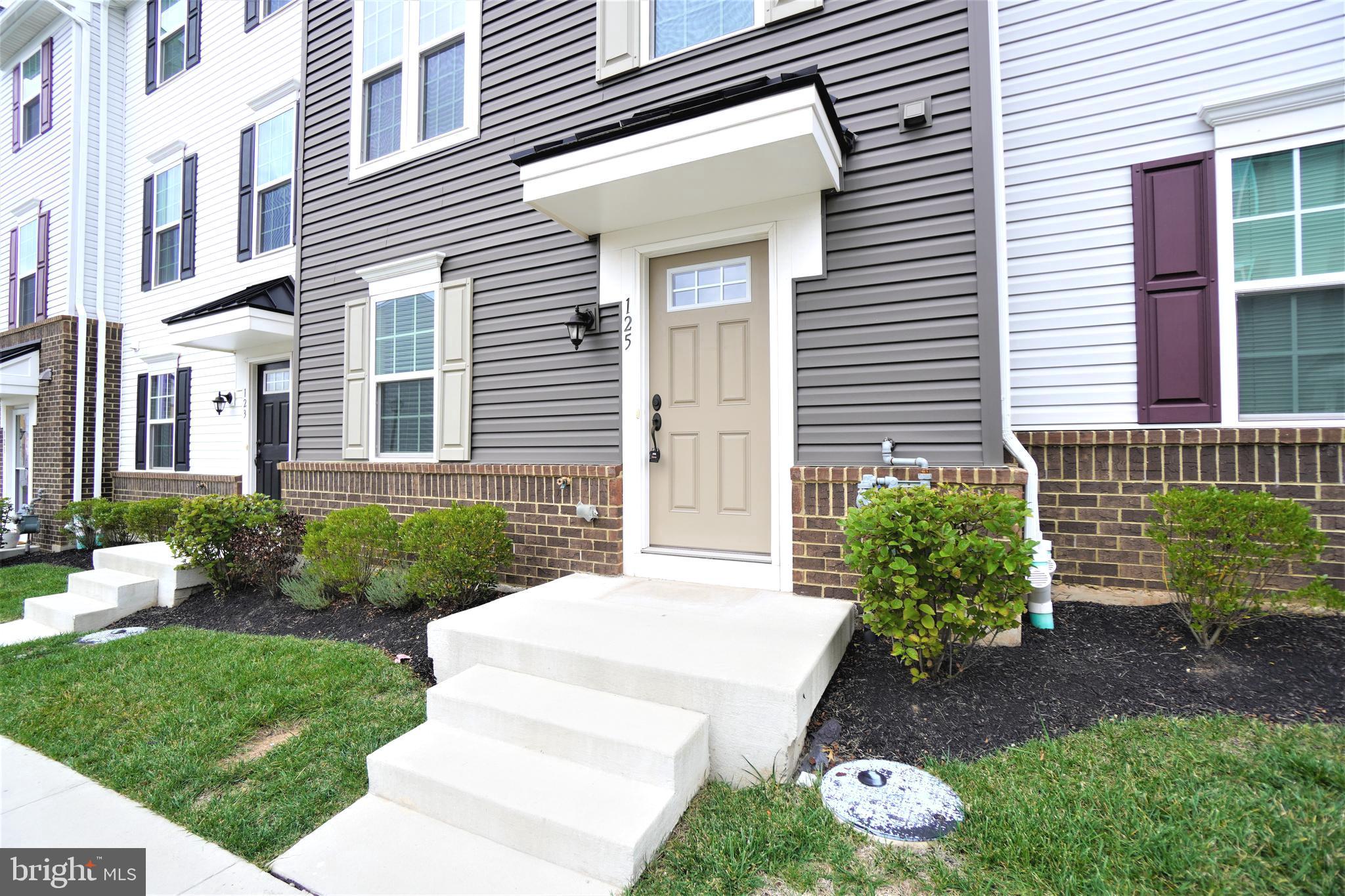 ANDALE GREEN - Residential Lease