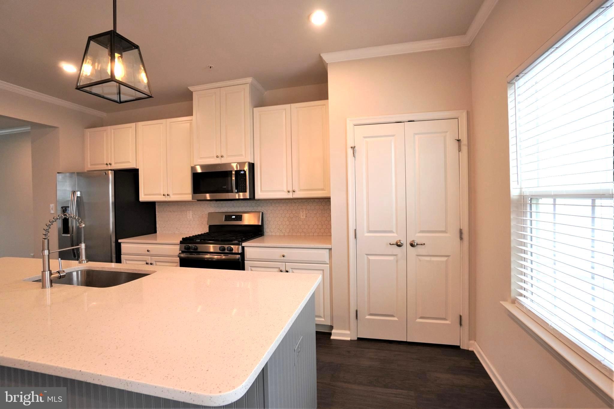 ANDALE GREEN - Residential Lease