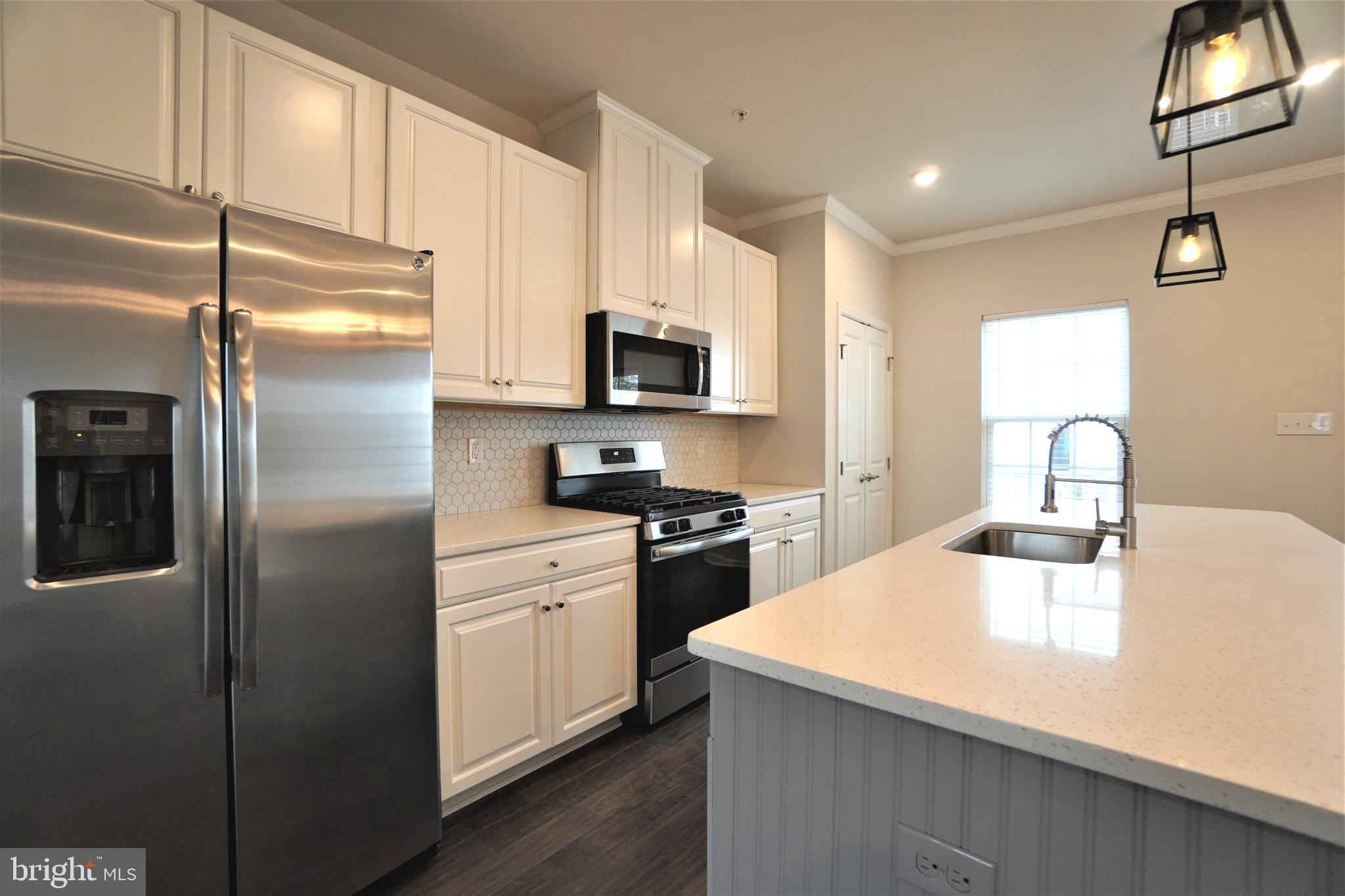 ANDALE GREEN - Residential Lease