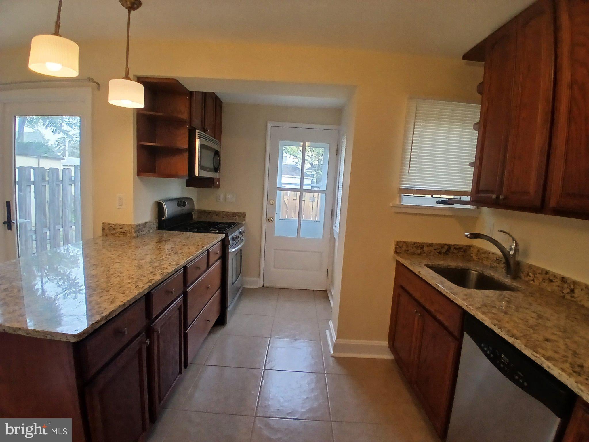 5 BROADSHIP ROAD