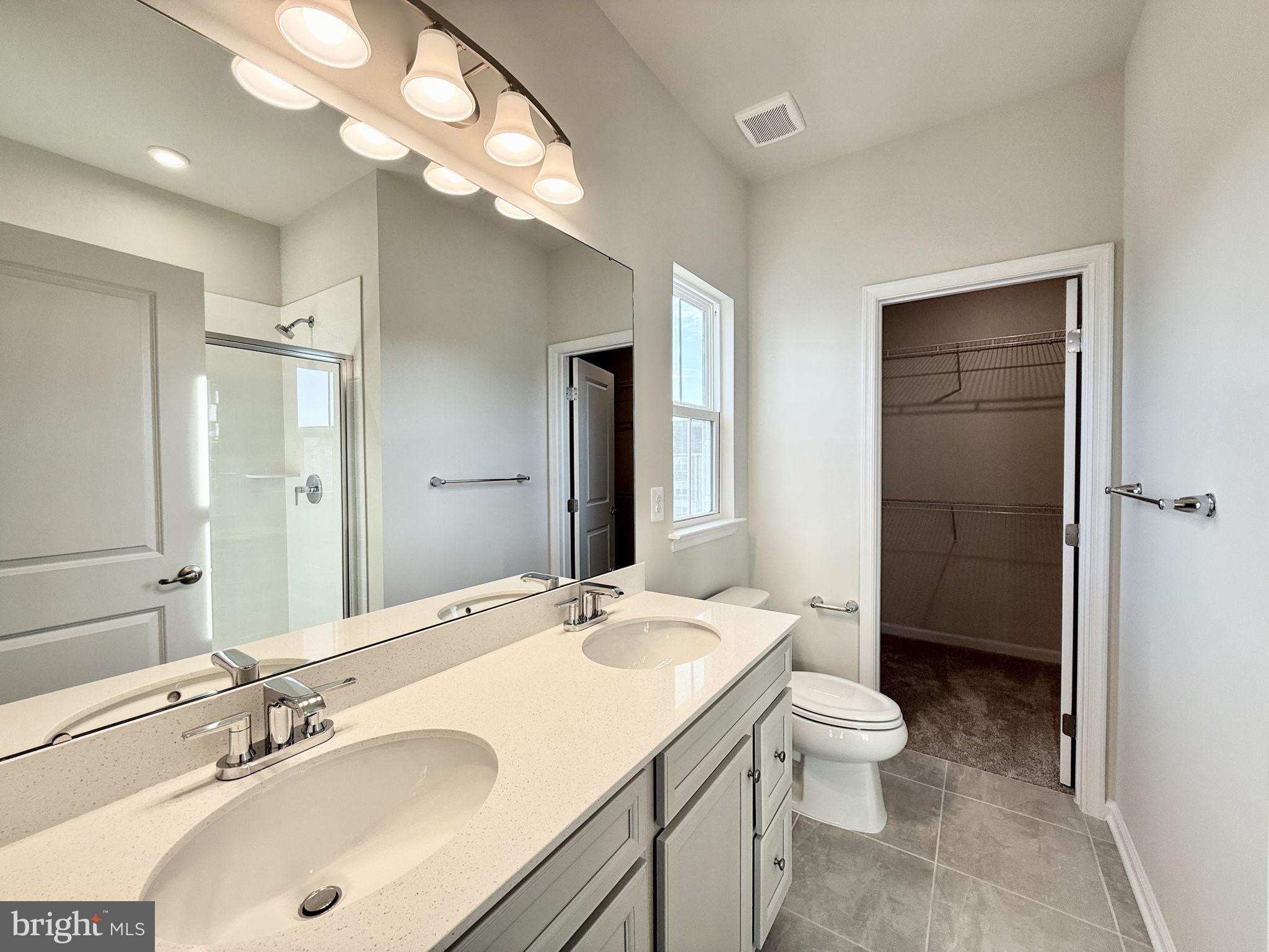 ALEXANDER'S CROSSING - Residential Lease