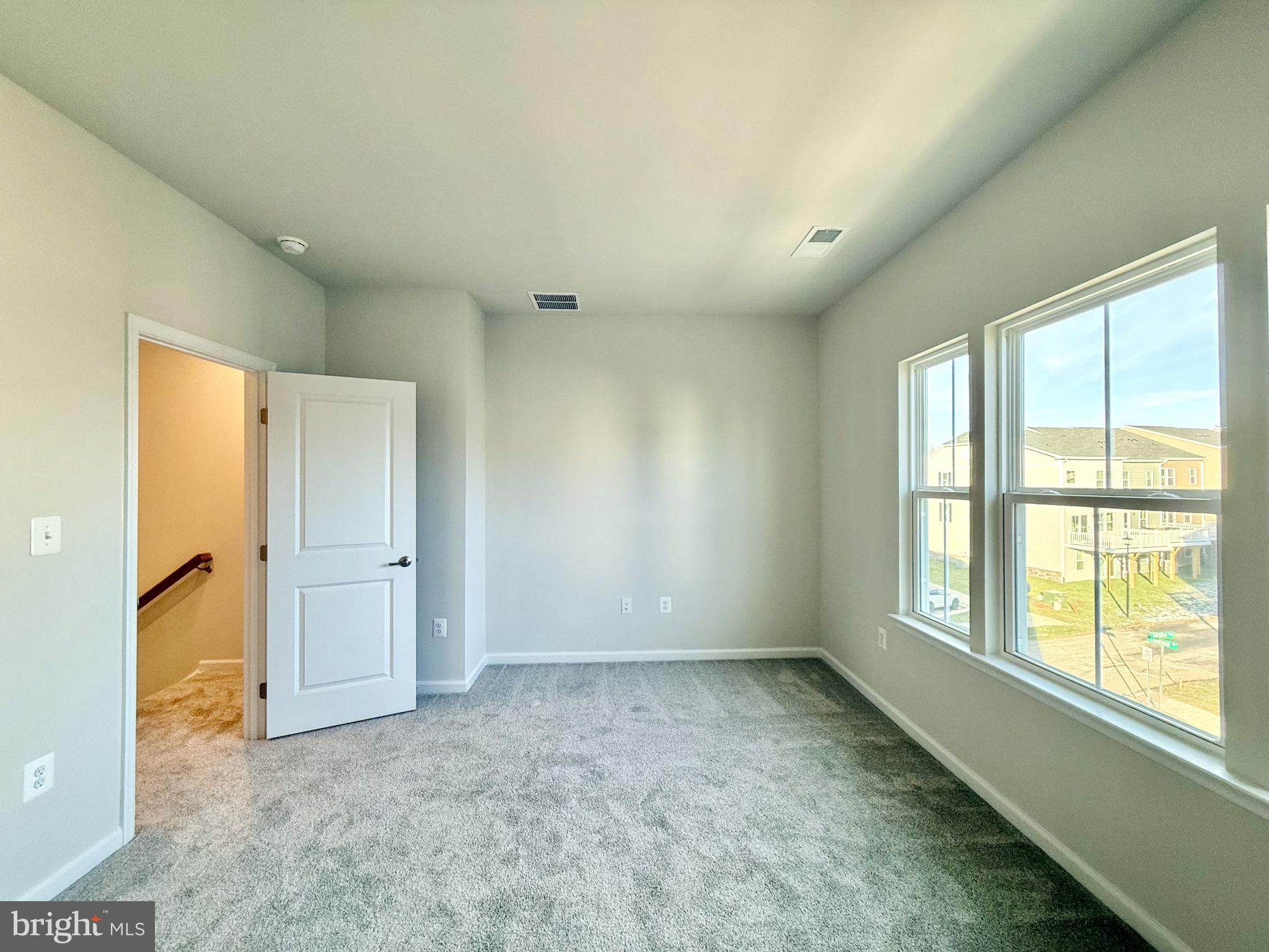 ALEXANDER'S CROSSING - Residential Lease