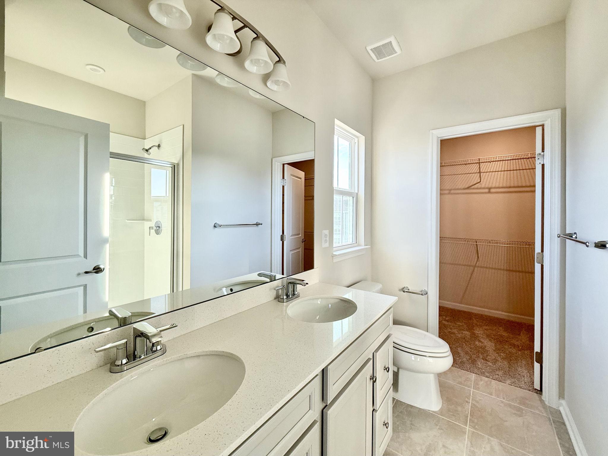 ALEXANDER'S CROSSING - Residential Lease