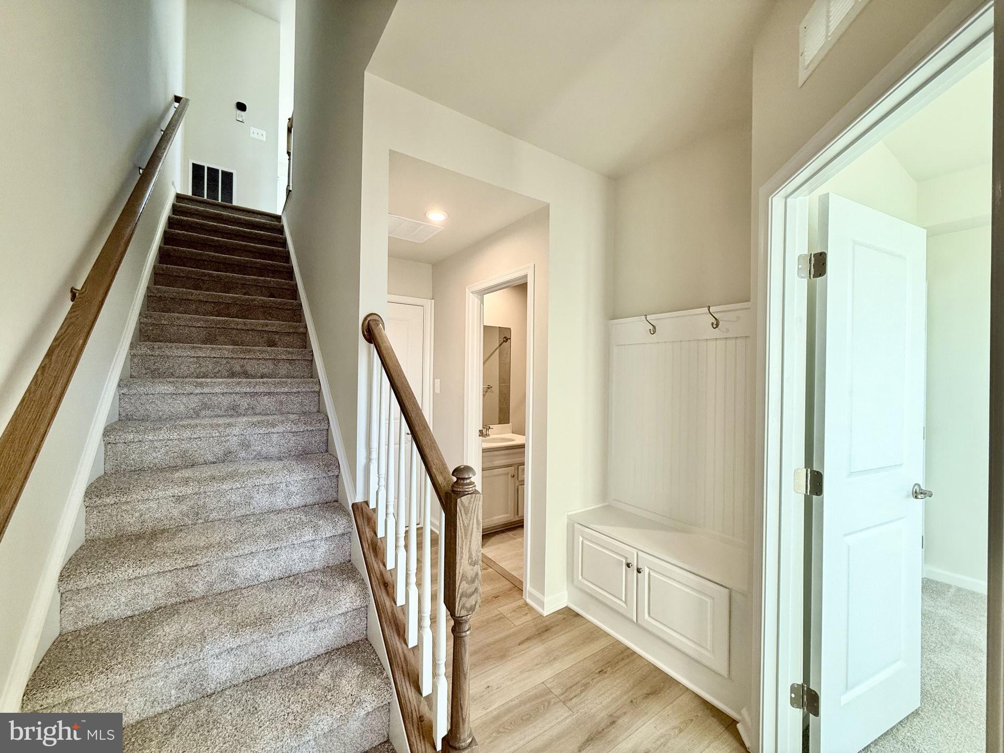 ALEXANDER'S CROSSING - Residential Lease