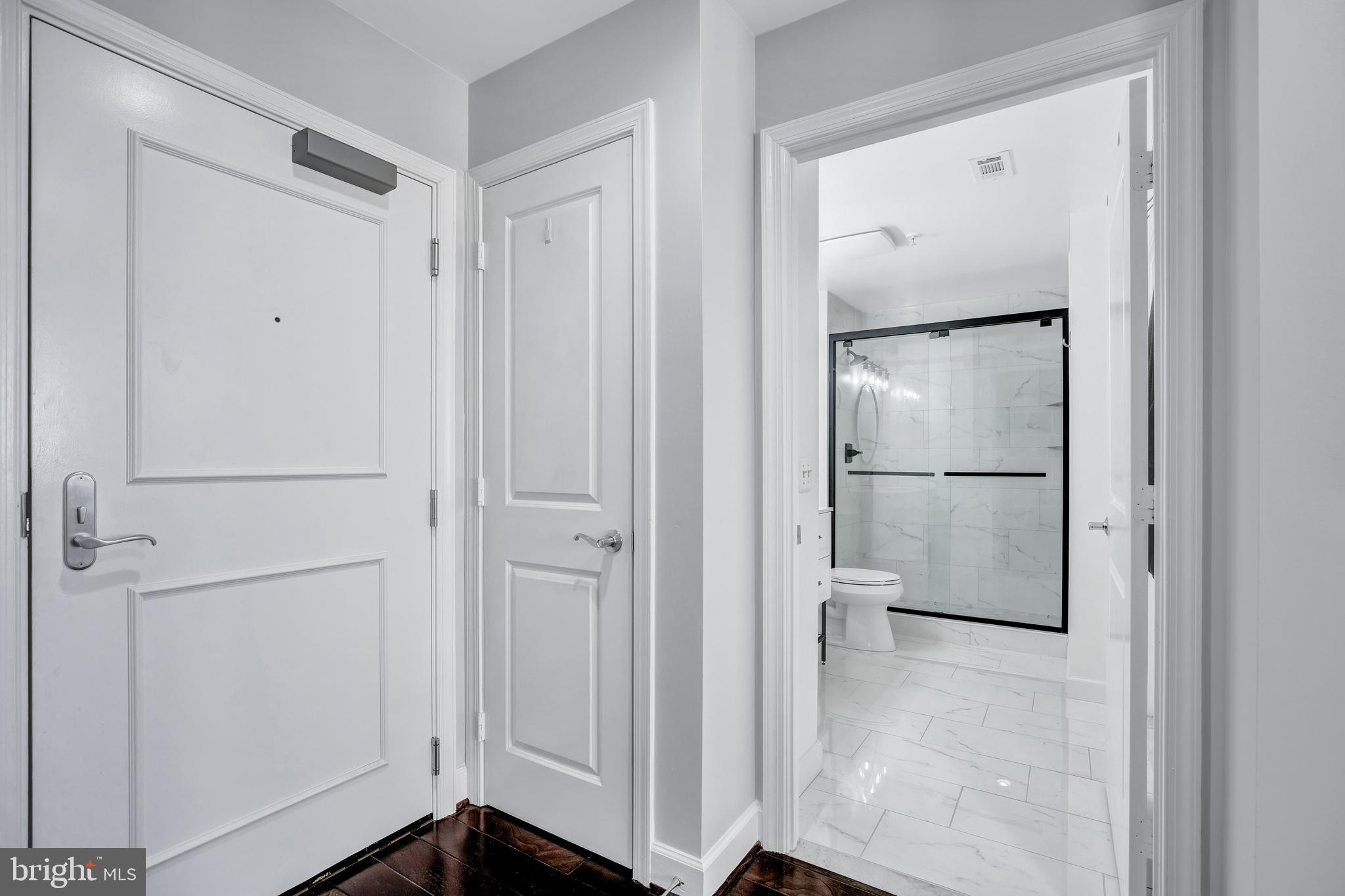 ECLIPSE ON CENTER PARK - Residential